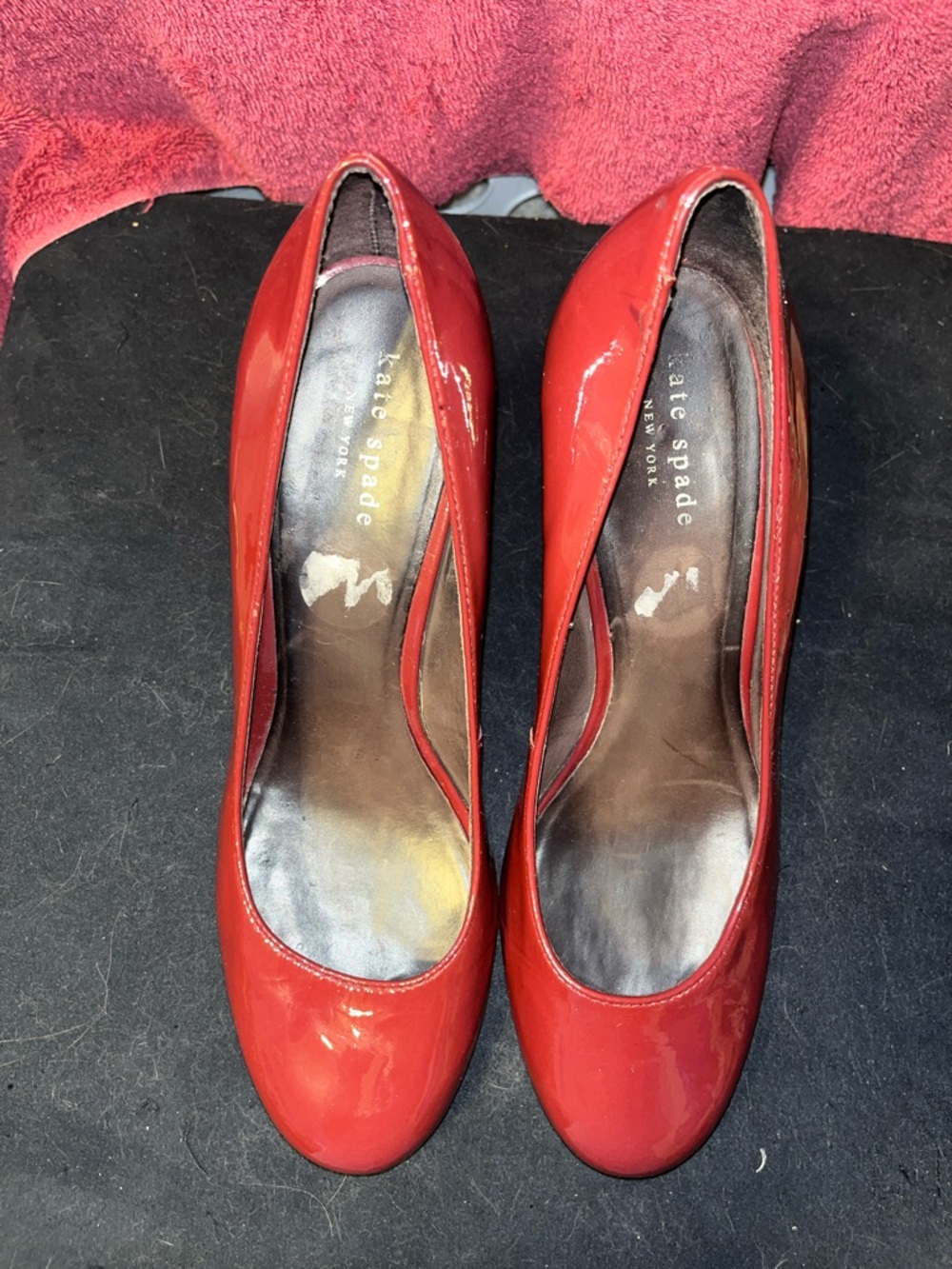 KATE SPADE NEW YORK BURGUNDY PTENT LEATHER ROUND-TOE